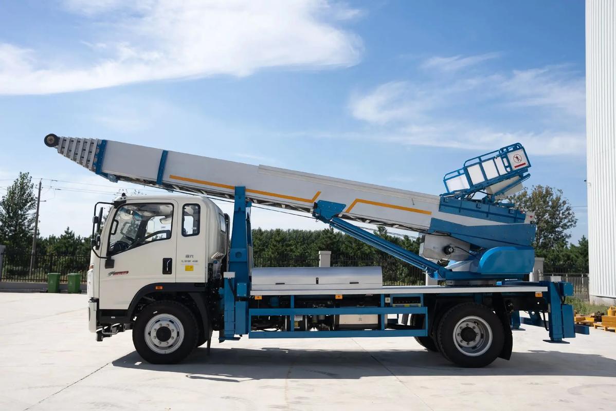 含山县云梯上料车租赁费用